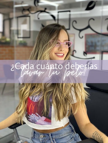¿CADA CUÁNTO DEBERÍAS LAVARTE EL PELO?